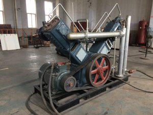 <strong>空壓機，儲氣罐，噴砂機</strong>