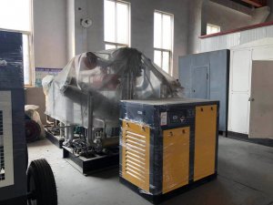 空壓機(jī)，儲(chǔ)氣罐，噴砂機(jī)